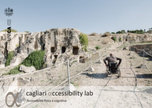 Cartoline informative del CAL sulle inacessibilità: "una storia interrotta / inacessibilità fisica", Parco archeologico di Tuvixeddu, Cagliari. Foto di Cédric Dasesson.